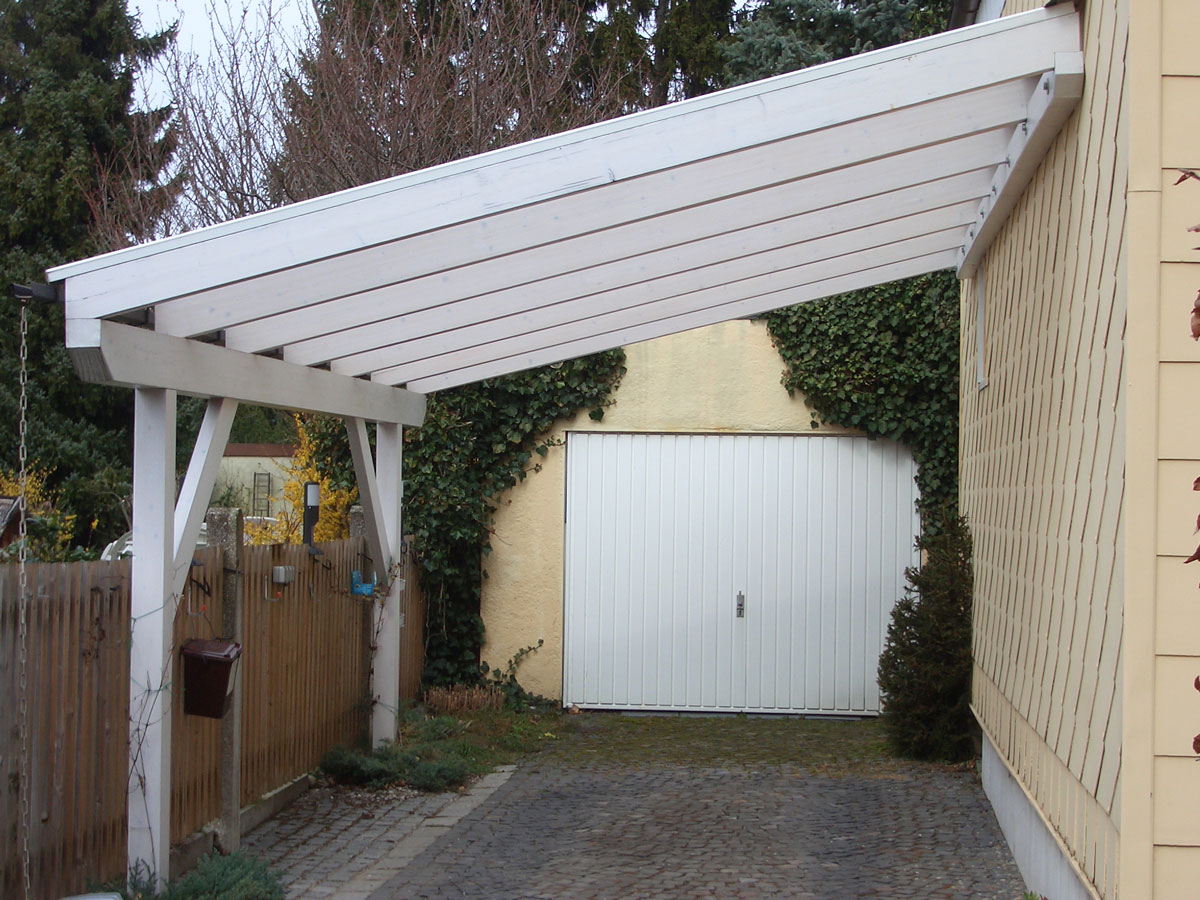 Carport-weiss-Glasdach