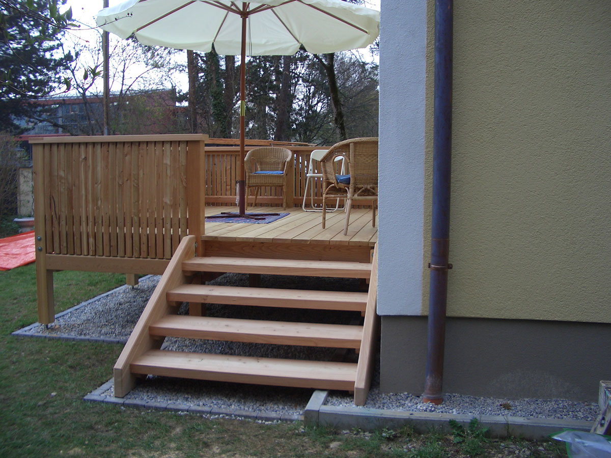 Lärchenholz-Terrassendeck